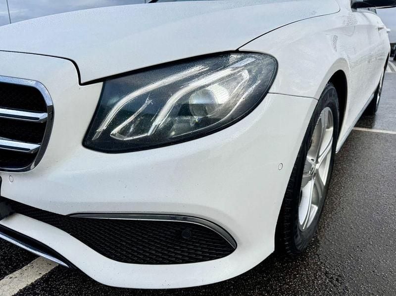 Gebraucht Mercedes E200 160 PS (117 kW) 2019 Weiß Limousine