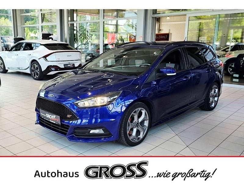 Blau Gebraucht 2018 Ford Focus ST Kombi | 17.995 € (Teuer) - Bild 1/4