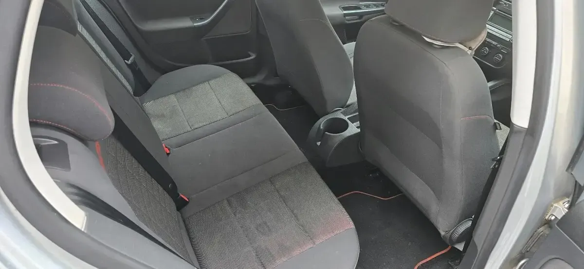 Gebraucht VW Golf V 81 PS (59 kW) 2006 Silber Kleinwagen