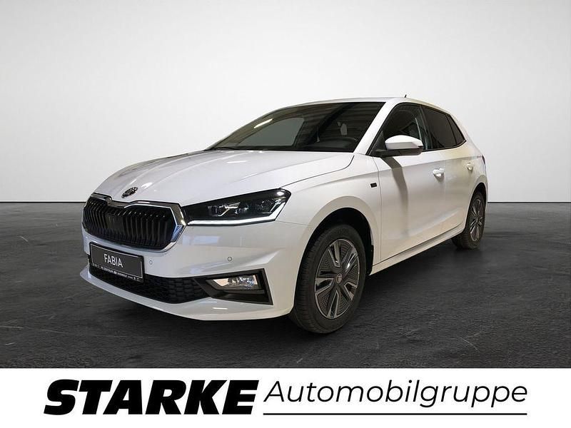 Neu Skoda Fabia Tour 116 PS (85 kW) 2025 Weiß Limousine