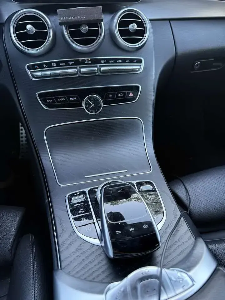 Gebraucht Mercedes C300 276 PS (202 kW) 2018 Weiß Cabrio