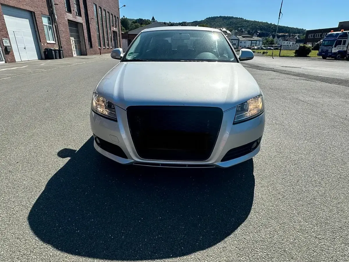 Gebraucht Audi A3 Comfort 122 PS (89 kW) 2009 Silber Kleinwagen