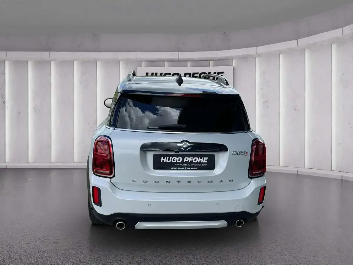 Gebraucht Mini Countryman Classic 178 PS (130 kW) 2022 White silver metallic SUV