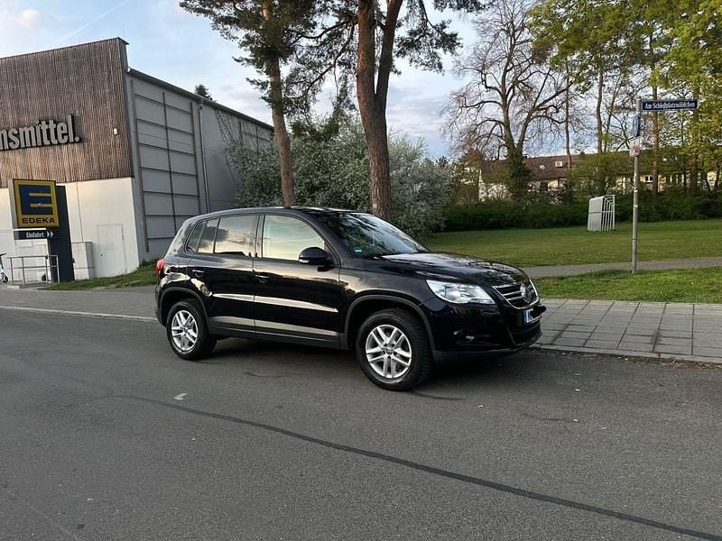 Gebraucht VW Tiguan Trendline 150 PS (110 kW) 2009 Schwarz SUV