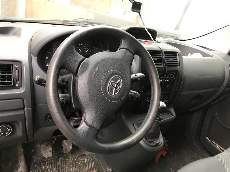 Gebraucht Toyota Proace 122 PS (89 kW) 2015 Blau Van / Kleinbus