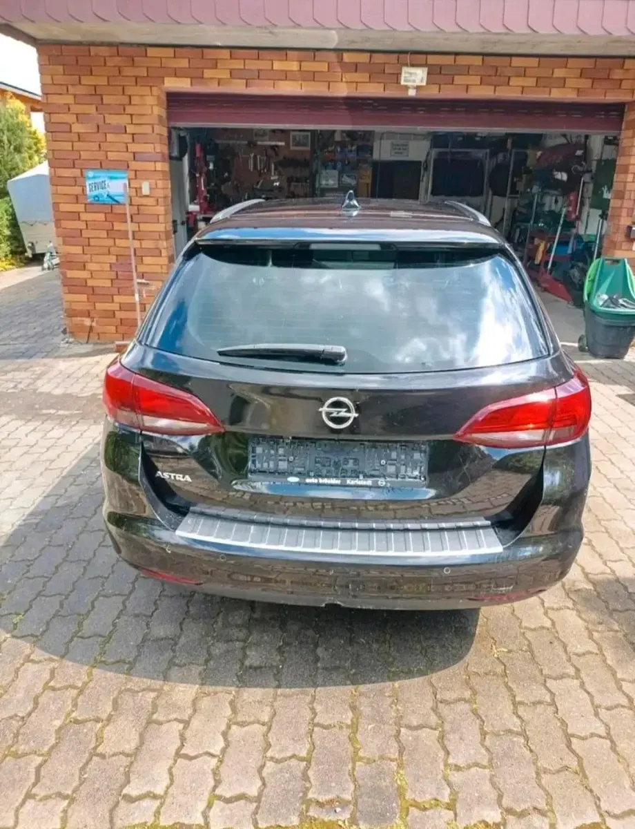 Gebraucht Opel Astra 136 PS (100 kW) 2019 Schwarz Kombi