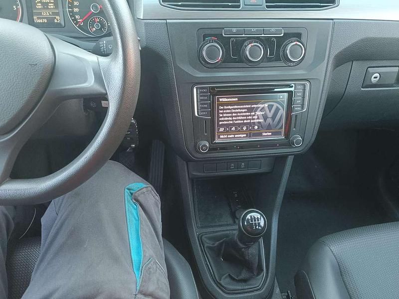 Gebraucht VW Caddy Maxi Beach 102 PS (75 kW) 2020 Grün Van / Kleinbus