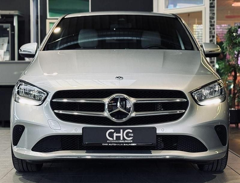 Gebraucht Mercedes B220 Edition 190 PS (139 kW) 2019 Silber Van / Kleinbus