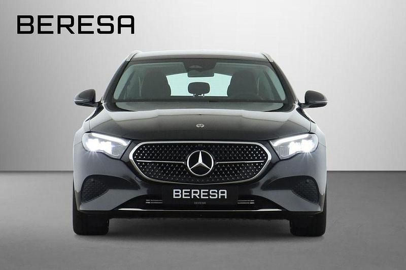 Gebraucht Mercedes E300 Avantgarde 313 PS (230 kW) 2025 Grau Limousine