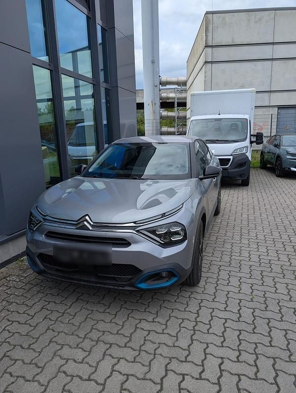 Gebraucht Citroën e-C4 Shine 100 kW (136 PS) 2022 Silber Limousine