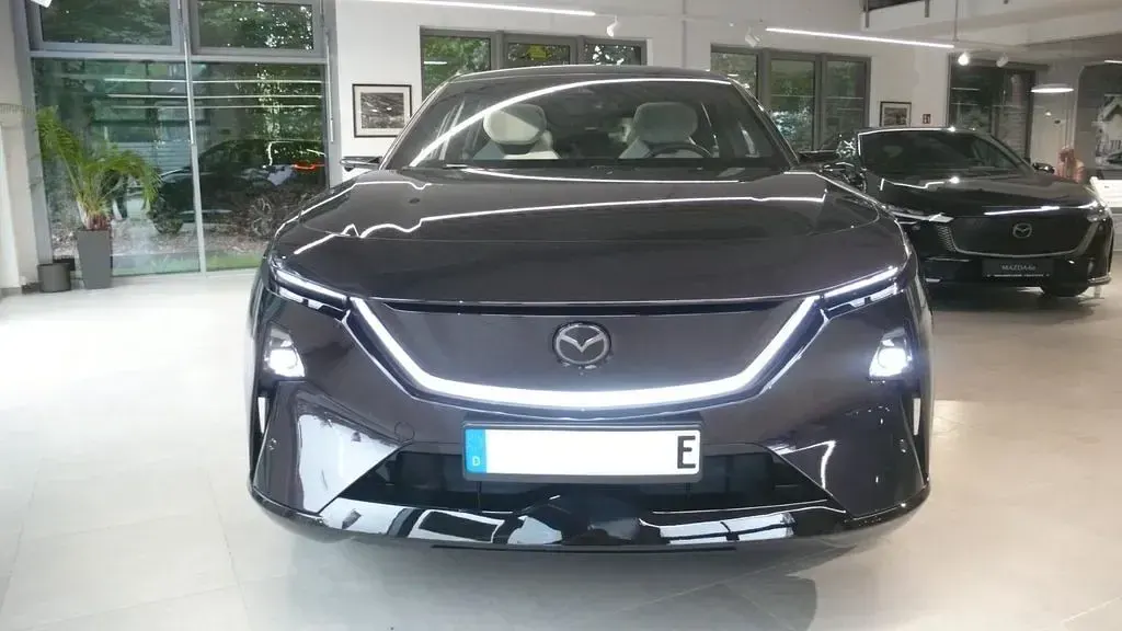 Neu Mazda CX-6e Takumi-Line 189 kW (258 PS) 2026 Violett SUV