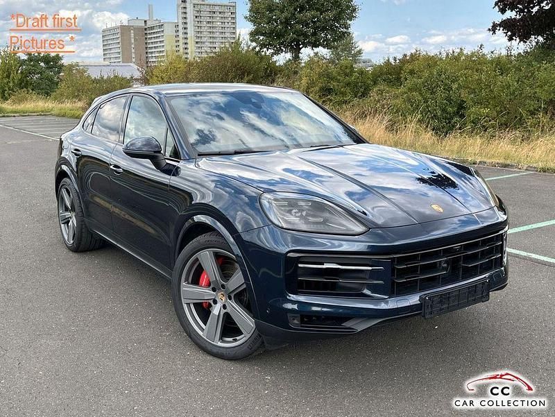 Algarveblau metallic d6 Gebraucht 2023 Porsche Cayenne SUV | 112.888 € (Fairer Preis) - Bild 1/4