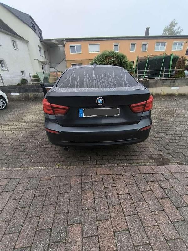 Gebraucht 2019 BMW 318 Gran Turismo Sport Line Limousine | 15.000 € (Fairer Preis) - Bild 1/4