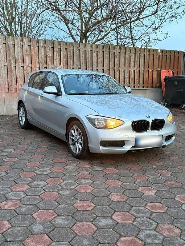 Gebraucht BMW 116 116 PS (85 kW) 2014 Silber Kleinwagen