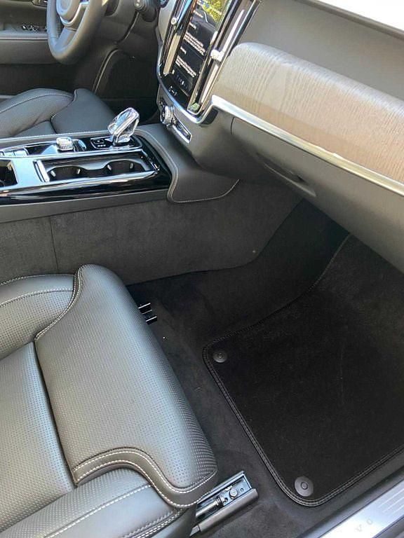 Gebraucht Volvo V90 Plus 253 PS (186 kW) 2025 Schwarz Kombi