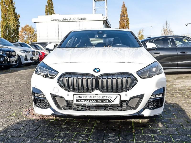 Gebraucht BMW 220 M Sport 178 PS (130 kW) 2024 Weiß Coupé