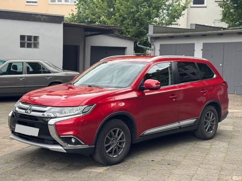 Gebraucht Mitsubishi Outlander Edition 150 PS (110 kW) 2017 Rot SUV