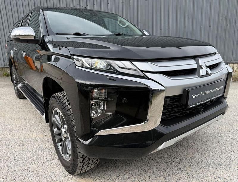 Gebraucht Mitsubishi L200 150 PS (110 kW) 2020 Schwarz Pickup