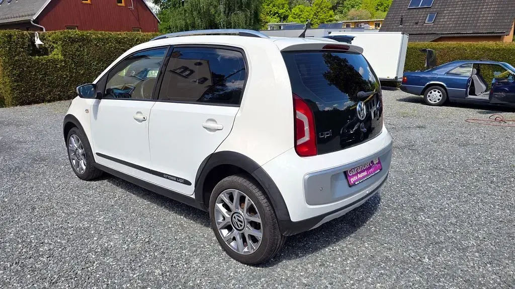 Gebraucht VW cross up! 75 PS (55 kW) 2014 Weiß Kleinwagen