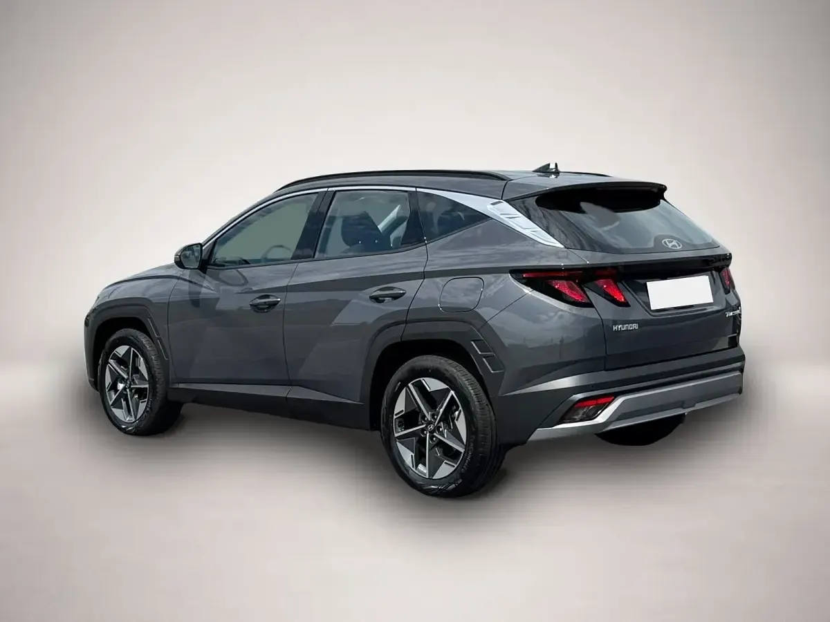 Neu Hyundai Tucson Style 150 PS (110 kW) 2026 Grau SUV