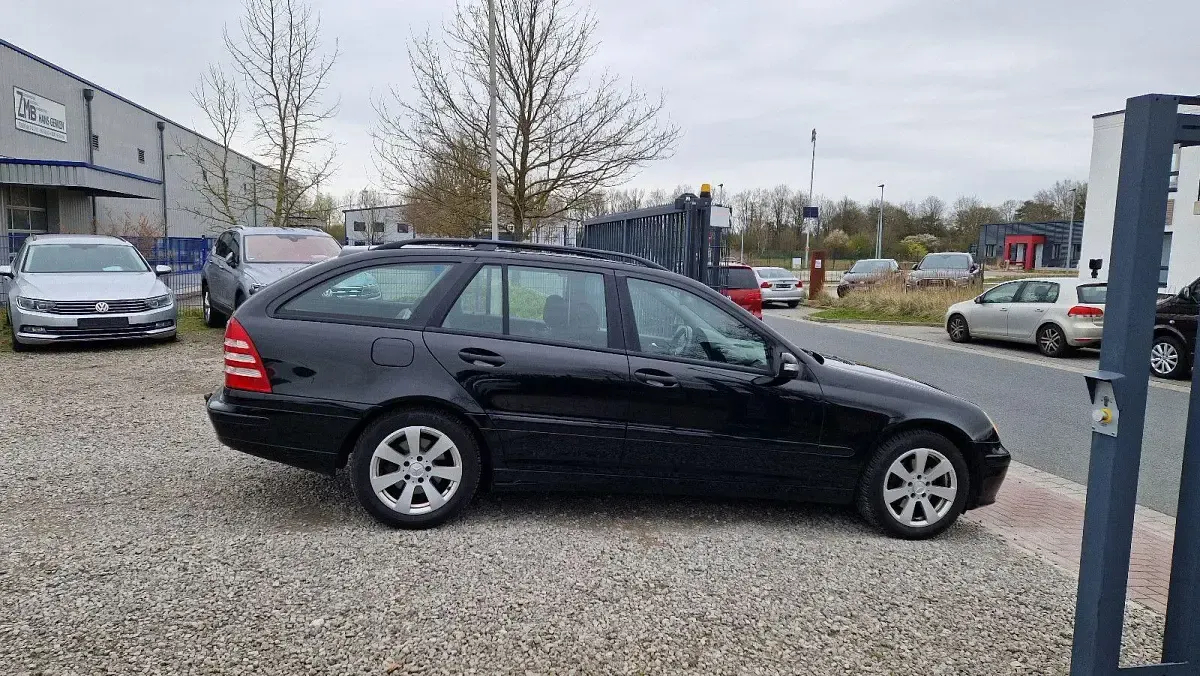 Gebraucht Mercedes C200 122 PS (89 kW) 2006 Schwarz Kombi