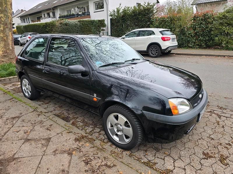 Gebraucht Ford Fiesta 75 PS (55 kW) 2001 Kleinwagen