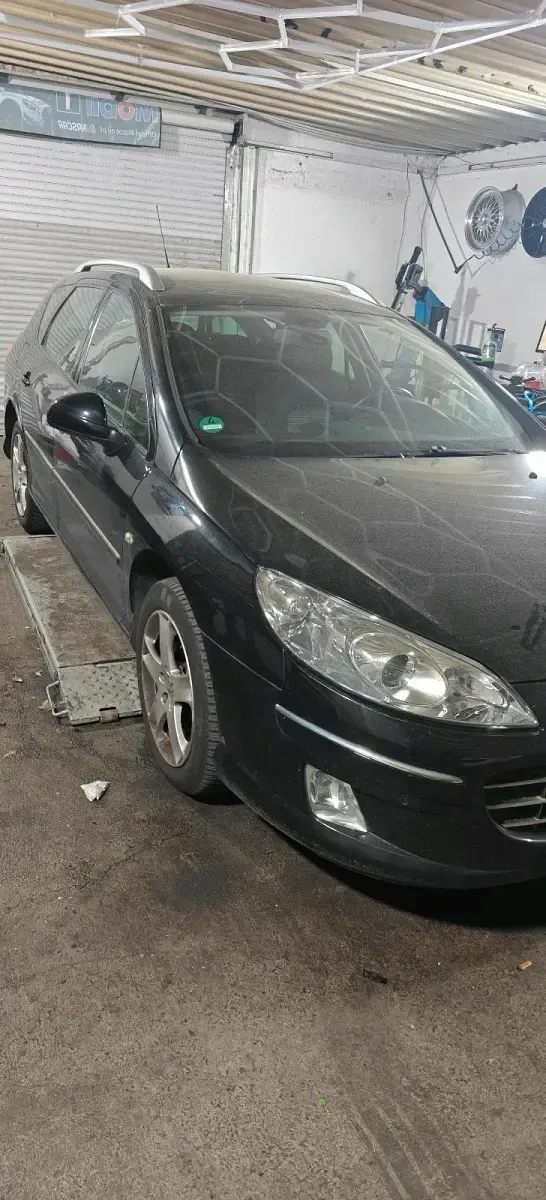 Gebraucht Peugeot 407 160 PS (117 kW) 2010 Schwarz Kombi