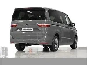 Neu VW Multivan 150 PS (110 kW) 2026 Grau (pure grey) Van / Kleinbus