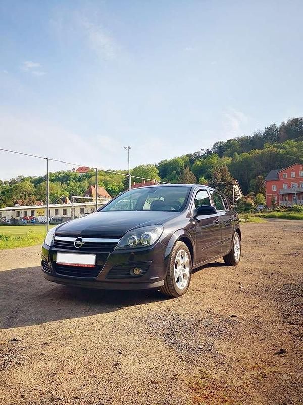 Gebraucht 2006 Opel Astra Limousine | 2.400 € (Fairer Preis) - Bild 1/4