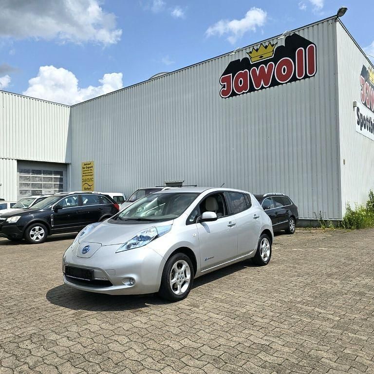 Silber Gebraucht 2012 Nissan Leaf Kleinwagen | 4.450 € (Fairer Preis) - Bild 1/4