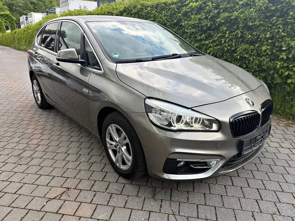 Gebraucht BMW 218 Luxury Line 150 PS (110 kW) 2015 Silber Limousine