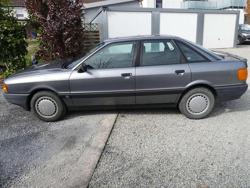 Second-hand Audi 80 90 CP (66 kW) 1992 Gri Berlinǎ