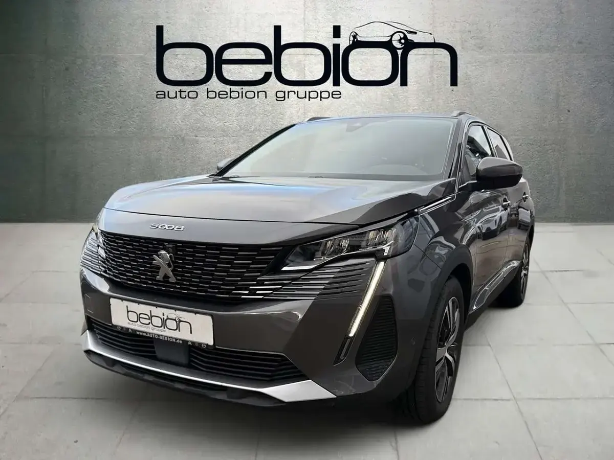 Gebraucht Peugeot 5008 Allure 131 PS (96 kW) 2021 SUV