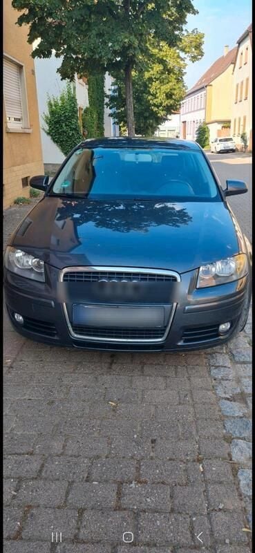 Grau Gebraucht 2007 Audi A3 Limousine | 4.200 € (Fairer Preis) - Bild 1/4