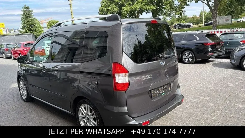 Gebraucht Ford Tourneo Courier Titanium 101 PS (74 kW) 2020 Grau Van / Kleinbus