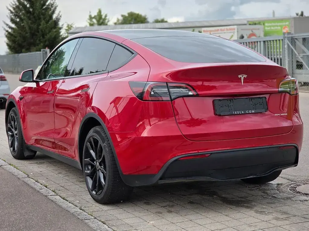 Gebraucht Tesla Model Y 378 kW (514 PS) 2023 Rot SUV