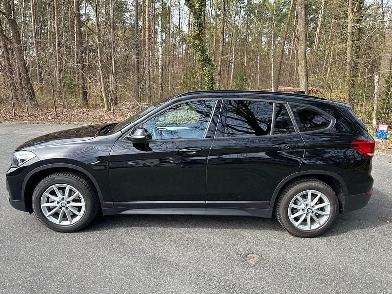 Gebraucht BMW X1 Advantage 140 PS (102 kW) 2020 Schwarz SUV