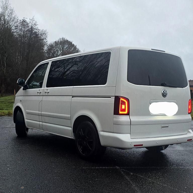 Gebraucht VW Multivan 140 PS (102 kW) 2010 Weiß Van