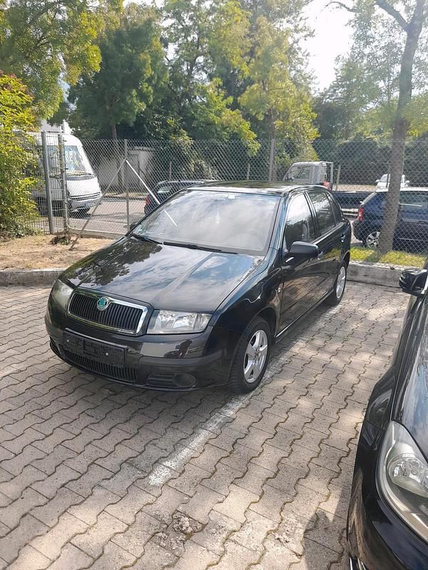 Schwarz Gebraucht 2006 Skoda Fabia Kleinwagen | 800 € (Guter Preis) - Bild 1/4