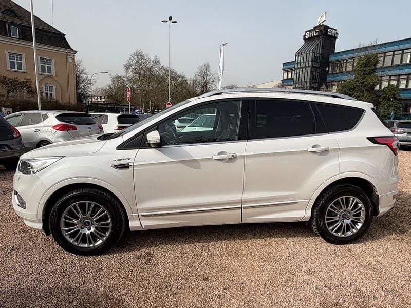 Gebraucht Ford Kuga Vignale 179 PS (131 kW) 2019 Weiß SUV