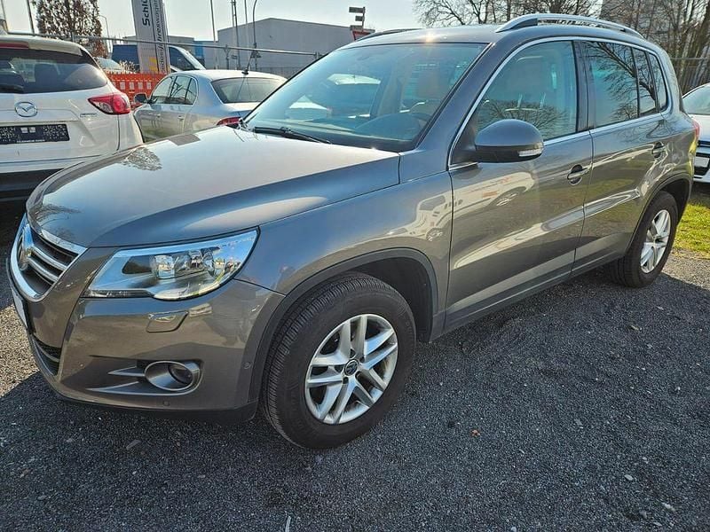 Gebraucht VW Tiguan 140 PS (102 kW) 2011 Grau SUV