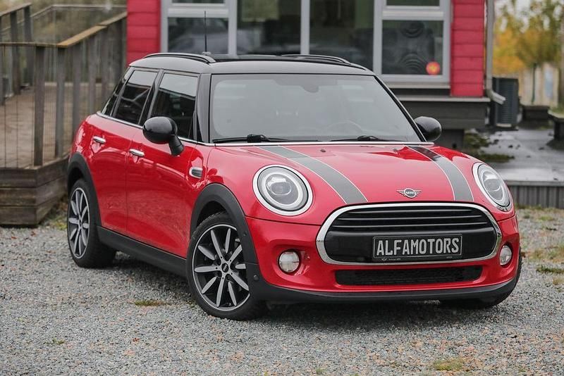 Gebraucht Mini Cooper 136 PS (100 kW) 2019 Rot Kleinwagen
