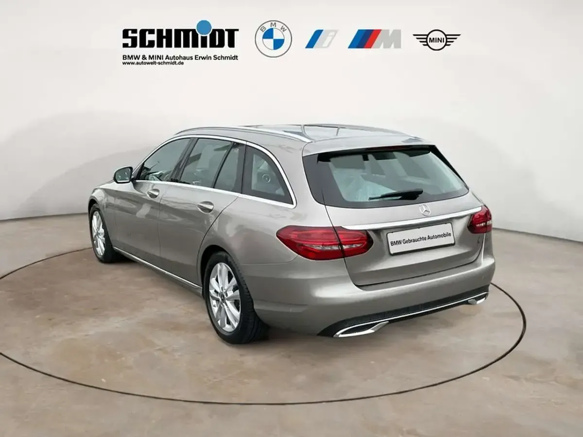 Gebraucht Mercedes C180 Avantgarde 170 PS (125 kW) 2021 Mojavesilber metallic Limousine