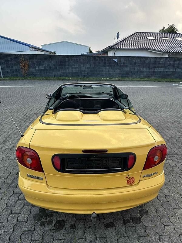 Gelb Gebraucht 2000 Renault Mégane Cabriolet Cabrio | 990 € (Guter Preis) - Bild 1/4