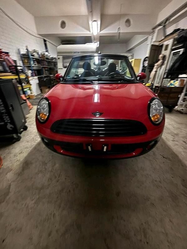 Gebraucht Mini Cooper Cabriolet 120 PS (88 kW) 2010 Rot Cabrio