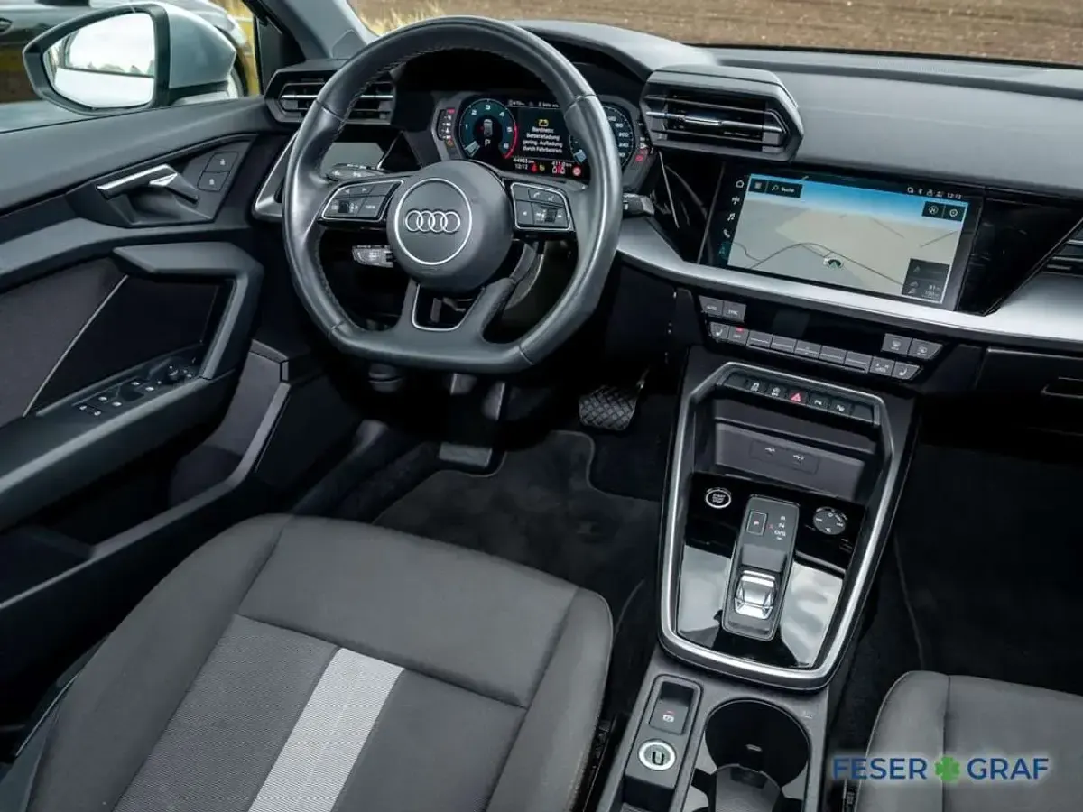 Gebraucht Audi A3 Advanced 150 PS (110 kW) 2023 Florettsilber metallic Limousine