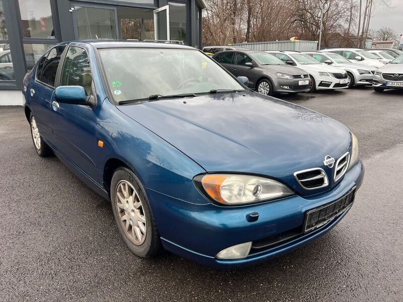 Blau Gebraucht 2000 Nissan Primera Limousine | 1.490 € (Fairer Preis) - Bild 1/4