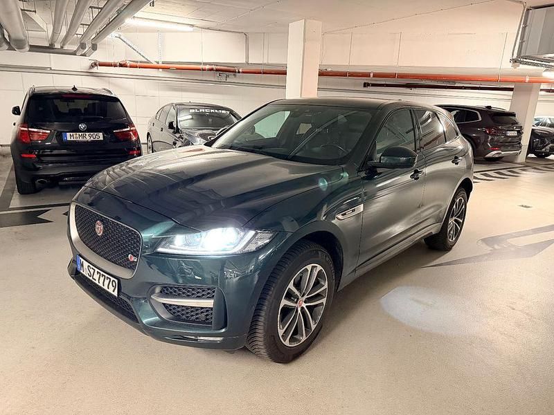 Grün Gebraucht 2017 Jaguar F-Pace R-Sport SUV | 14.900 € (Fairer Preis) - Bild 1/4