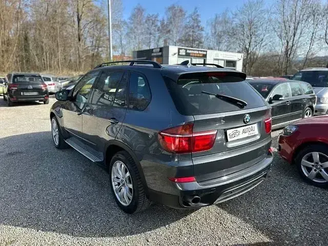 Gebraucht BMW X5 Sport Line 245 PS (180 kW) 2010 Grau SUV