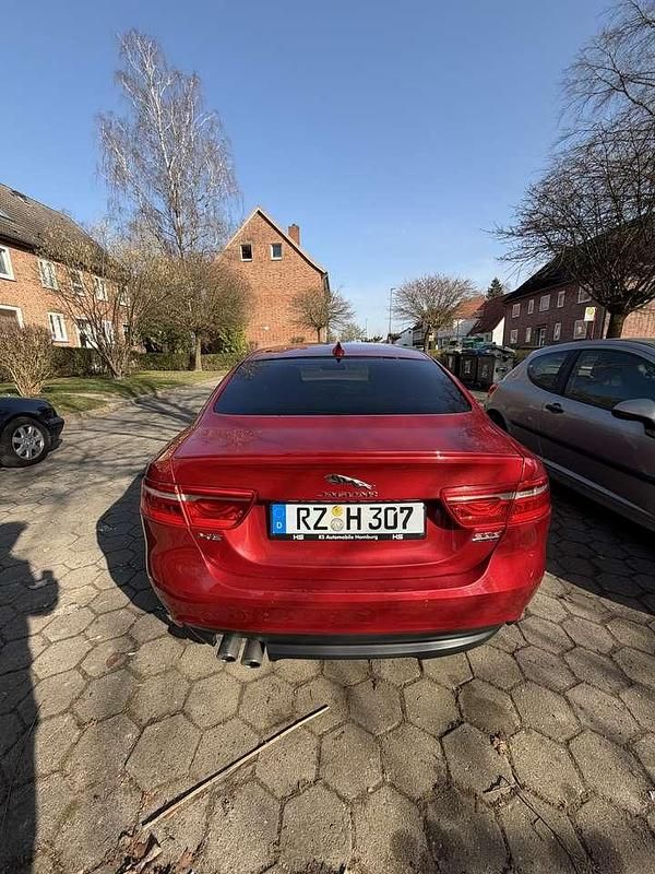 Gebraucht Jaguar XE R-Sport 179 PS (131 kW) 2016 Limousine